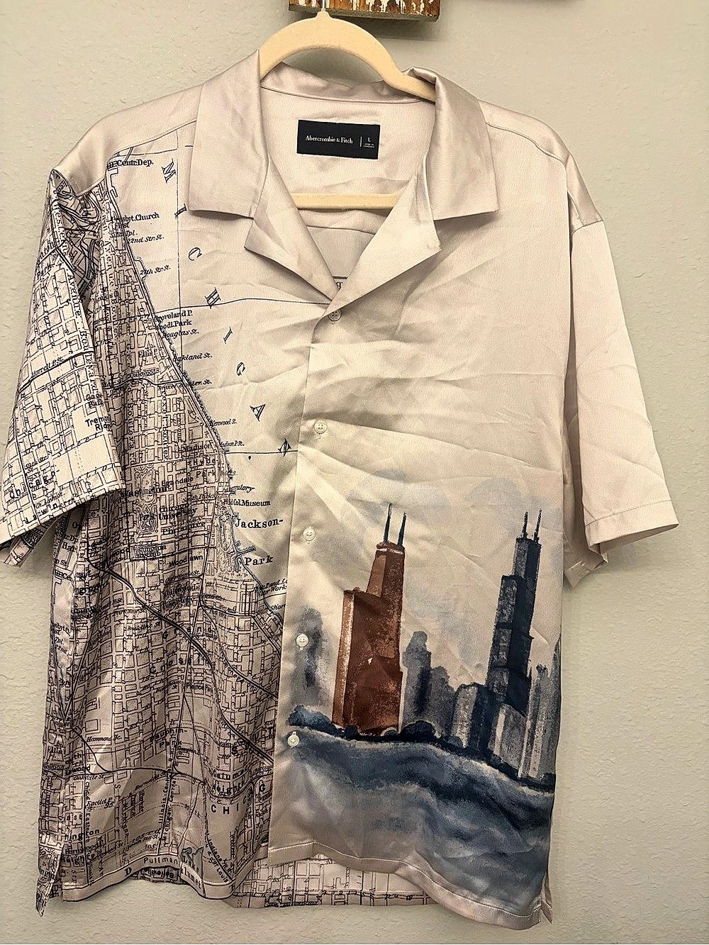 Abercrombie & Fitch Chicago Retro Map Painting Limited Edition Short Sleeve Larg